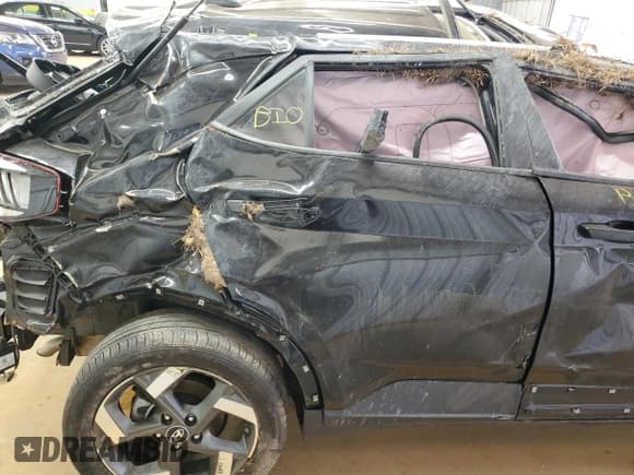 ✅ 2024 Hyundai Venue SEL • VIN: KMHRC8A3XRU288343 • Lot: 49872205. Listed on Copart with Not provided. Free auction sales archive from the USA and detailed vehicle history report at DreamBid. Image 10.