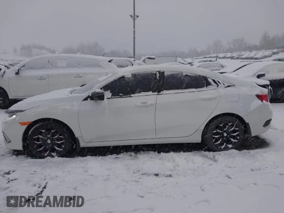 ✅ 2021 Honda Civic LX • VIN: 2HGFC2F65MH510467 • Lot: 43836544. Listed on IAAI with 37,719 mi. Free auction sales archive from the USA and detailed vehicle history report at DreamBid. Image 14.