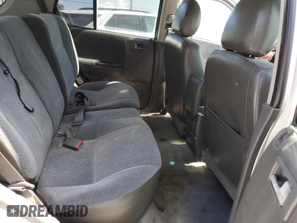 ✅ 2001 Honda Passport LX • VIN: 4S6DM58W314411742 • Lot: 64188505. Listed on Copart with 279,614 mi. Free auction sales archive from the USA and detailed vehicle history report at DreamBid. Image 11.