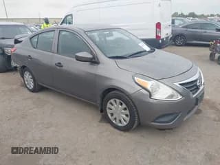 ✅ 2016 Nissan Versa SV • VIN: 3N1CN7AP8GL887611 • Lot: 42837207. Wystawiony na IAAI z przebiegiem 94 550 mil. Bezpłatny archiwum sprzedaży aukcyjnych z USA i szczegółowy raport historii pojazdu na DreamBid. Zdjęcie 1.