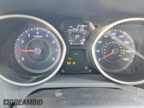 ✅ 2013 Hyundai Elantra GLS • VIN: KMHDH4AE9DU578717 • Lot: 89699395. Listed on Copart with 258,108 mi. Free auction sales archive from the USA and detailed vehicle history report at DreamBid. Image 9.