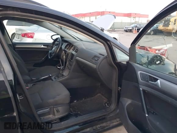 ✅ 2016 Volkswagen Golf TSI S • VIN: 3VWC17AU1GM510026 • Lot: 43790245. Listed on IAAI with 96,433 mi. Free auction sales archive from the USA and detailed vehicle history report at DreamBid. Image 5.