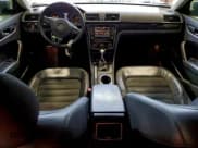 ✅ 2014 Volkswagen Passat SEL Premium • VIN: 1VWCS7A33EC093317 • Lot: 94246495. Wystawiony na Copart z przebiegiem 141 076 mil. Bezpłatny archiwum sprzedaży aukcyjnych z USA i szczegółowy raport historii pojazdu na DreamBid. Zdjęcie 8.