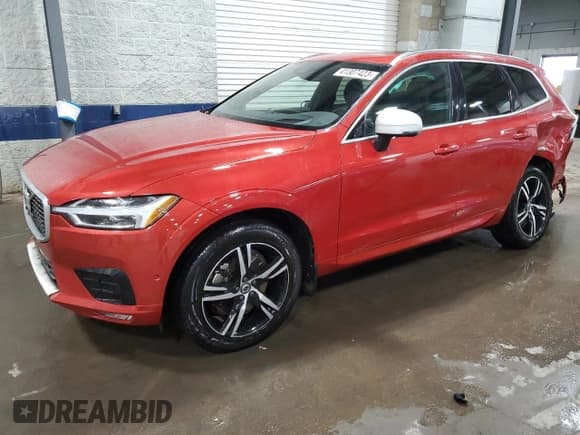 ✅ 2018 Volvo XC60 R-Design • VIN: LYVA22RM8JB109701 • Лот: 41307423. Опубликован ранее на Copart с пробегом 19 746 миль. Бесплатный доступ к архиву аукционных продаж из США и подробный отчёт об истории автомобиля на DreamBid. Изображение 1.