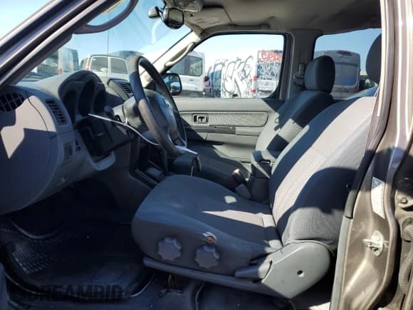 ✅ 2004 Nissan Xterra XE • VIN: 5N1ED28T34C687737 • Lot: 71288904. Wystawiony na Copart z przebiegiem 148 402 mil. Bezpłatny archiwum sprzedaży aukcyjnych z USA i szczegółowy raport historii pojazdu na DreamBid. Zdjęcie 7.