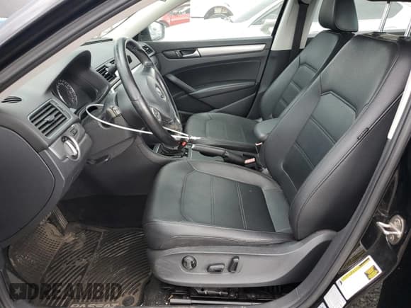 ✅ 2015 Volkswagen Passat Limited Edition • VIN: 1VWAT7A37FC116295 • Lot: 66652795. Listed on Copart with 64,880 mi. Free auction sales archive from the USA and detailed vehicle history report at DreamBid. Image 7.