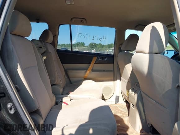 ✅ 2008 Toyota Highlander • VIN: JTEEW41A182016884 • Lot: 43121707. Wystawiony na IAAI z przebiegiem Nie podano. Bezpłatny archiwum sprzedaży aukcyjnych z USA i szczegółowy raport historii pojazdu na DreamBid. Zdjęcie 8.