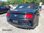 ✅ 2018 Ford Mustang EcoBoost Premium • VIN: 1FATP8UH6J5111444 • Lot: 42321788. Wystawiony na IAAI z przebiegiem 35 261 mil. Bezpłatny archiwum sprzedaży aukcyjnych z USA i szczegółowy raport historii pojazdu na DreamBid. Zdjęcie 16.