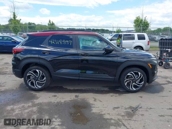 2025 Chevrolet TrailBlazer RS с VIN KL79MUSL2SB181228, выставлен на аукционе IAAI как лот 42318537 с пробегом 227 миль миль и . История ставок и продаж доступна на DreamBid. Изображение 14.