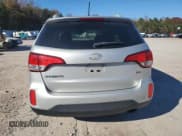 ✅ 2014 Kia Sorento LX • VIN: 5XYKT4A61EG537536 • Lot: 90756825. Listed on Copart with 153,189 mi. Free auction sales archive from the USA and detailed vehicle history report at DreamBid. Image 6.