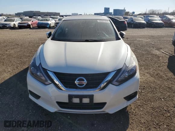 ✅ 2017 Nissan Altima S • VIN: 1N4AL3AP1HC158680 • Lot: 92027835. Wystawiony na Copart z przebiegiem 99 546 mil. Bezpłatny archiwum sprzedaży aukcyjnych z USA i szczegółowy raport historii pojazdu na DreamBid. Zdjęcie 5.