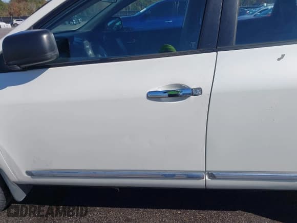 ✅ 2013 Nissan Rogue S • VIN: JN8AS5MVXDW608732 • Lot: 43658299. Listed on IAAI with 193,400 mi. Free auction sales archive from the USA and detailed vehicle history report at DreamBid. Image 6.