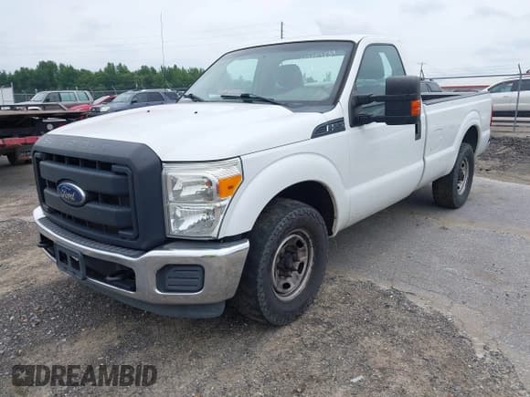 ✅ 2014 Ford F-250 XL • VIN: 1FTBF2A65EEA70612 • Lot: 42707134. Listed on IAAI with 235,156 mi. Free auction sales archive from the USA and detailed vehicle history report at DreamBid. Image 2.
