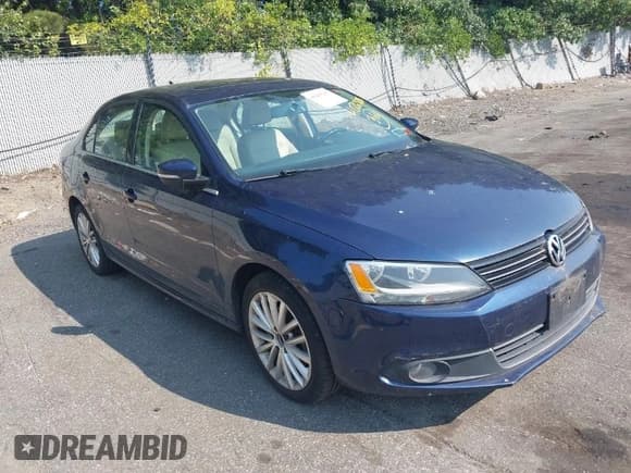 ✅ 2012 Volkswagen Jetta SEL • VIN: 3VWLP7AJ8CM415249 • Lot: 40265285. Listed on IAAI with 77,131 mi. Free auction sales archive from the USA and detailed vehicle history report at DreamBid. Image 1.