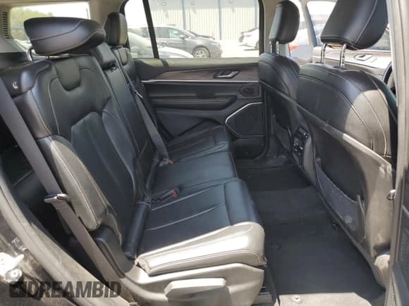 ✅ 2023 Jeep Grand Cherokee Limited • VIN: 1C4RJJBG4P8745673 • Lot: 62519415. Listed on Copart with 48,457 mi. Free auction sales archive from the USA and detailed vehicle history report at DreamBid. Image 11.