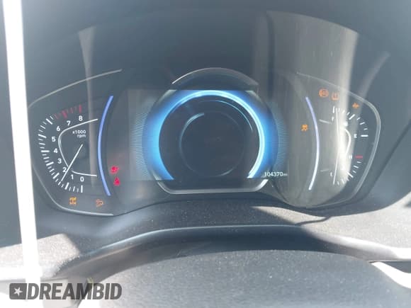 ✅ 2020 Hyundai Santa Fe SEL • VIN: 5NMS3CAD9LH274028 • Лот: 43190510. Опубликован ранее на IAAI с пробегом 104 370 миль. Бесплатный доступ к архиву аукционных продаж из США и подробный отчёт об истории автомобиля на DreamBid. Изображение 7.