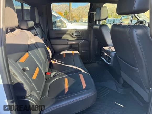 ✅ 2022 GMC Sierra 3500 • VIN: 1GT49VE77NF244999 • Лот: 80063814. Опубликован ранее на Copart с пробегом 18 519 миль. Бесплатный доступ к архиву аукционных продаж из США и подробный отчёт об истории автомобиля на DreamBid. Изображение 6.