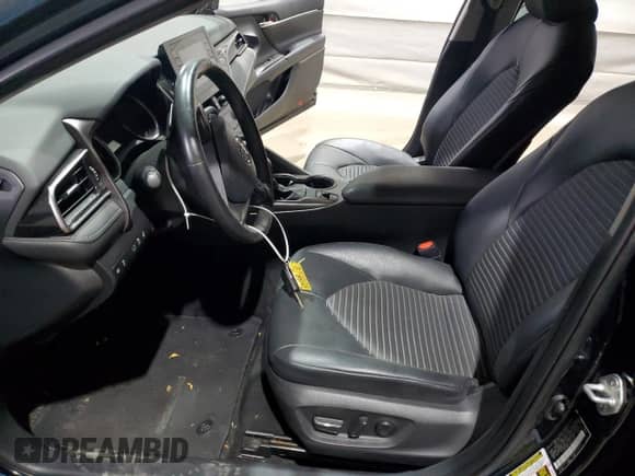 2021 Toyota Camry SE with VIN 4T1G11BK1MU044292, listed as a Copart auction lot 85562295 with 93,072 mi miles and Salvage title. Bid and sale history available at DreamBid. Image 7.