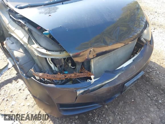 ✅ 2010 Honda Civic LX • VIN: 2HGFG1B63AH517322 • Lot: 43797782. Wystawiony na IAAI z przebiegiem 157 817 mil. Bezpłatny archiwum sprzedaży aukcyjnych z USA i szczegółowy raport historii pojazdu na DreamBid. Zdjęcie 6.