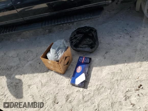 ✅ 2010 MINI Convertible S • VIN: WMWMS3C55ATY09138 • Лот: 49045585. Опубликован ранее на Copart с пробегом 74 728 миль. Бесплатный доступ к архиву аукционных продаж из США и подробный отчёт об истории автомобиля на DreamBid. Изображение 12.