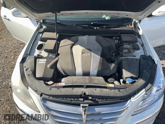 ✅ 2012 Hyundai Genesis 3.8L • VIN: KMHGC4DDXCU173141 • Лот: 93089185. Опубликован ранее на Copart с пробегом 130 293 миль. Бесплатный доступ к архиву аукционных продаж из США и подробный отчёт об истории автомобиля на DreamBid. Изображение 7.