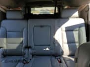 ✅ 2015 Chevrolet Suburban LT • VIN: 1GNSCJKCXFR283483 • Lot: 75421054. Wystawiony na Copart z przebiegiem 153 882 mil. Bezpłatny archiwum sprzedaży aukcyjnych z USA i szczegółowy raport historii pojazdu na DreamBid. Zdjęcie 10.