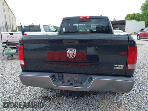 ✅ 2009 Dodge 1500 SLT • VIN: 1D3HB18P09S712991 • Lot: 42266812. Wystawiony na IAAI z przebiegiem 149 450 mil. Bezpłatny archiwum sprzedaży aukcyjnych z USA i szczegółowy raport historii pojazdu na DreamBid. Zdjęcie 16.