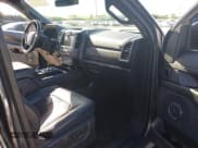 ✅ 2018 Ford Expedition Max Limited • VIN: 1FMJK1KT9JEA32683 • Lot: 42033675. Wystawiony na IAAI z przebiegiem 122 072 mil. Bezpłatny archiwum sprzedaży aukcyjnych z USA i szczegółowy raport historii pojazdu na DreamBid. Zdjęcie 5.