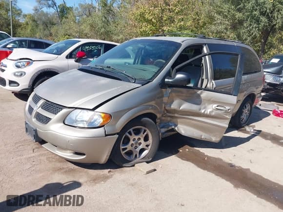 ✅ 2002 Dodge Caravan EX • VIN: 2B8GP74L62R505536 • Lot: 43473195. Listed on IAAI with 214,307 mi. Free auction sales archive from the USA and detailed vehicle history report at DreamBid. Image 2.