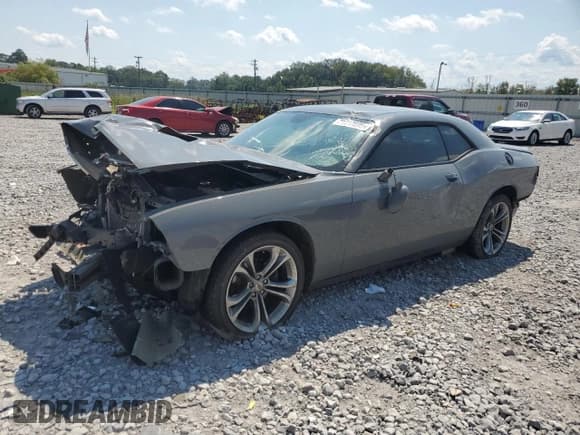 ✅ 2019 Dodge Challenger SXT • VIN: 2C3CDZAG4KH665696 • Lot: 71517695. Listed on Copart with 115,720 mi. Free auction sales archive from the USA and detailed vehicle history report at DreamBid. Image 1.