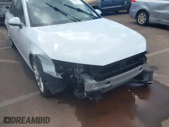 ✅ 2019 Audi A4 Premium • VIN: WAUGMAF4XKA037733 • Лот: 42889039. Опубликован ранее на IAAI с пробегом 83 762 миль. Бесплатный доступ к архиву аукционных продаж из США и подробный отчёт об истории автомобиля на DreamBid. Изображение 6.