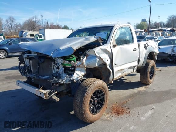 ✅ 2011 Toyota Tacoma • VIN: 5TFPX4EN1BX004171 • Lot: 41820438. Listed on IAAI with 184,028 mi. Free auction sales archive from the USA and detailed vehicle history report at DreamBid. Image 17.