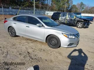 ✅ 2017 Nissan Altima S • VIN: 1N4AL3APXHC227561 • Lot: 43673023. Listed on IAAI with 195,271 mi. Free auction sales archive from the USA and detailed vehicle history report at DreamBid. Image 1.