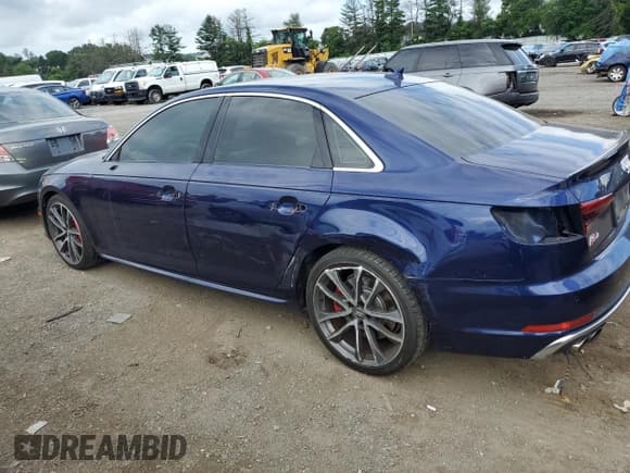 ✅ 2019 Audi S4 Premium Plus • VIN: WAUB4AF47KA034251 • Lot: 63584285. Wystawiony na Copart z przebiegiem 63 099 mil. Bezpłatny archiwum sprzedaży aukcyjnych z USA i szczegółowy raport historii pojazdu na DreamBid. Zdjęcie 2.