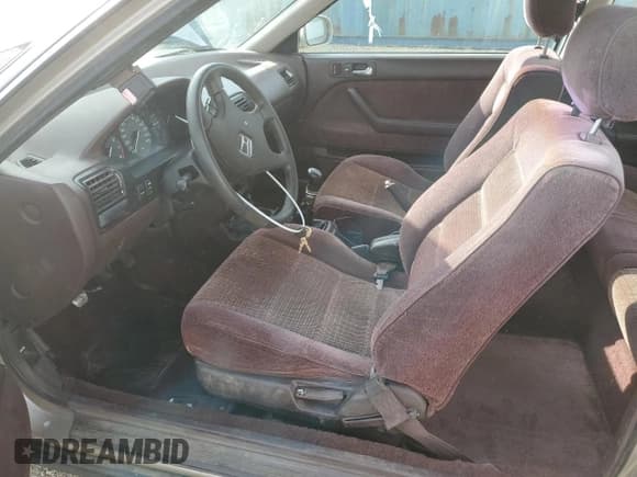 ✅ 1990 Honda Accord • VIN: 1HGCB7162LA030359 • Lot: 76624064. Wystawiony na Copart z przebiegiem 302 441 mil. Bezpłatny archiwum sprzedaży aukcyjnych z USA i szczegółowy raport historii pojazdu na DreamBid. Zdjęcie 7.