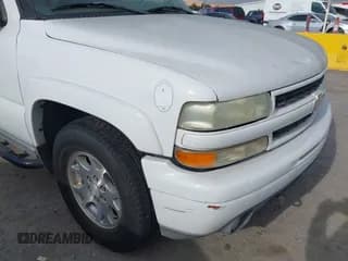✅ 2002 Chevrolet Suburban LT • VIN: 3GNFK16T72G327657 • Лот: 42803663. Опубликован ранее на IAAI с пробегом Не указан. Бесплатный доступ к архиву аукционных продаж из США и подробный отчёт об истории автомобиля на DreamBid. Изображение 6.