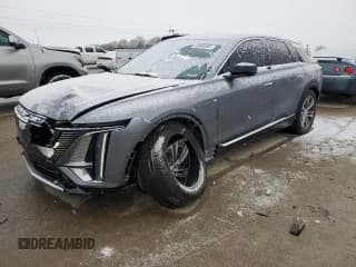 ✅ 2023 Cadillac LYRIQ AWD Luxury • VIN: 1GYKPPRL7PZ002306 • Lot: 45565965. Wystawiony na Copart z przebiegiem 9 871 mil. Bezpłatny archiwum sprzedaży aukcyjnych z USA i szczegółowy raport historii pojazdu na DreamBid. Zdjęcie 1.