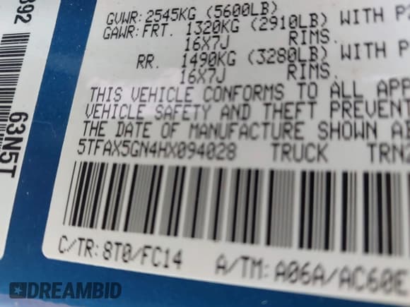 ✅ 2017 Toyota Tacoma SR • VIN: 5TFAX5GN4HX094028 • Lot: 43014311. Listed on IAAI with 70,833 mi. Free auction sales archive from the USA and detailed vehicle history report at DreamBid. Image 9.