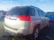 ✅ 2015 GMC Terrain SLT • VIN: 2GKFLSE34F6405136 • Lot: 43752728. Wystawiony na IAAI z przebiegiem 169 185 mil. Bezpłatny archiwum sprzedaży aukcyjnych z USA i szczegółowy raport historii pojazdu na DreamBid. Zdjęcie 4.