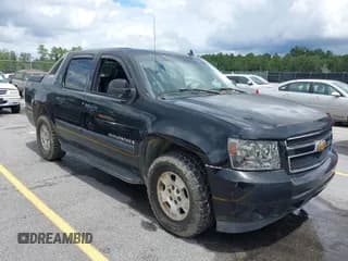 ✅ 2007 Chevrolet Avalanche LTZ • VIN: 3GNFK12327G119067 • Lot: 42949086. Listed on IAAI with 287,417 mi. Free auction sales archive from the USA and detailed vehicle history report at DreamBid. Image 1.