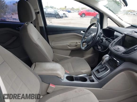 ✅ 2013 Ford C-Max SE • VIN: 1FADP5AU8DL509369 • Lot: 42131921. Wystawiony na IAAI z przebiegiem 191 980 mil. Bezpłatny archiwum sprzedaży aukcyjnych z USA i szczegółowy raport historii pojazdu na DreamBid. Zdjęcie 5.