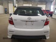 ✅ 2010 Toyota Matrix S • VIN: 2T1KE4EE4AC038098 • Lot: 80010815. Wystawiony na Copart z przebiegiem 156 304 mil. Bezpłatny archiwum sprzedaży aukcyjnych z USA i szczegółowy raport historii pojazdu na DreamBid. Zdjęcie 6.