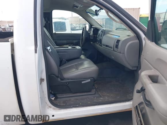 ✅ 2007 Chevrolet Silverado 1500 Work Truck • VIN: 1GCEC14C37E603948 • Лот: 43411938. Опубликован ранее на IAAI с пробегом Не указан. Бесплатный доступ к архиву аукционных продаж из США и подробный отчёт об истории автомобиля на DreamBid. Изображение 8.