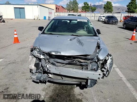 ✅ 2012 Chevrolet Malibu 1FL • VIN: 1G1ZA5E08CF382217 • Lot: 70099054. Listed on Copart with 211,793 mi. Free auction sales archive from the USA and detailed vehicle history report at DreamBid. Image 11.