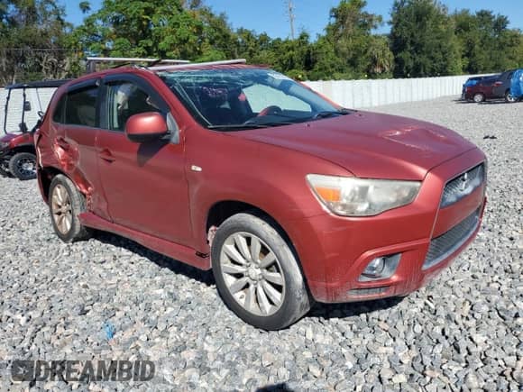 2011 Mitsubishi Outlander SE с VIN JA4AP4AU2BZ001815, выставлен на аукционе Copart как лот 82412915 с пробегом 153 891 миль миль и Списание • Salvage title. История ставок и продаж доступна на DreamBid. Изображение 4.