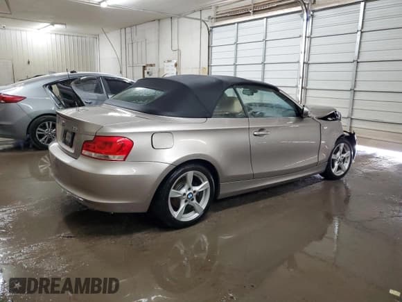 ✅ 2013 BMW 1 Series 128i • VIN: WBAUL7C51DVU09218 • Lot: 53357235. Listed on Copart with 119,644 mi. Free auction sales archive from the USA and detailed vehicle history report at DreamBid. Image 3.