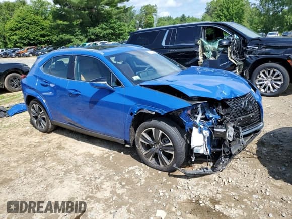 ✅ 2024 Lexus UX 250h Premium • VIN: JTHP9JBH4R2078505 • Lot: 61628455. Listed on Copart with 15,240 mi. Free auction sales archive from the USA and detailed vehicle history report at DreamBid. Image 4.