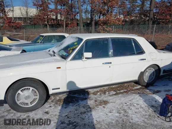 ✅ 1991 Bentley Mulsanne • VIN: SCBZS02D6MCX34585 • Lot: 41423694. Wystawiony na IAAI z przebiegiem 78 718 mil. Bezpłatny archiwum sprzedaży aukcyjnych z USA i szczegółowy raport historii pojazdu na DreamBid. Zdjęcie 13.