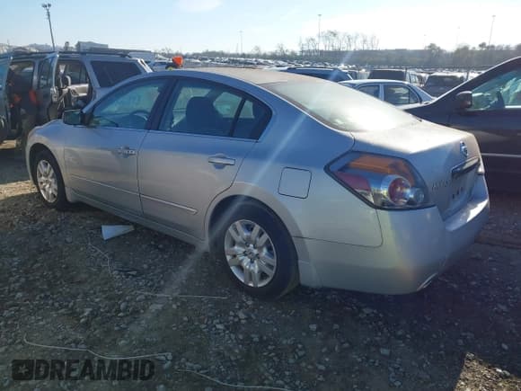 ✅ 2012 Nissan Altima S • VIN: 1N4AL2AP0CN420907 • Lot: 43711843. Wystawiony na IAAI z przebiegiem 111 815 mil. Bezpłatny archiwum sprzedaży aukcyjnych z USA i szczegółowy raport historii pojazdu na DreamBid. Zdjęcie 3.