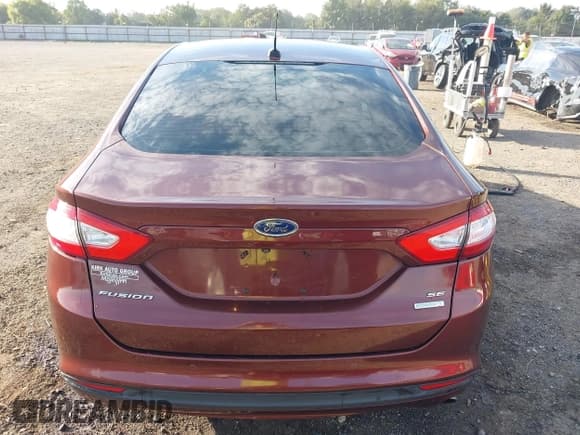 ✅ 2016 Ford Fusion SE • VIN: 3FA6P0HD5GR244854 • Lot: 43306236. Listed on IAAI with 121,097 mi. Free auction sales archive from the USA and detailed vehicle history report at DreamBid. Image 17.